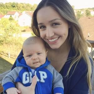 Meet your Posher, Magda